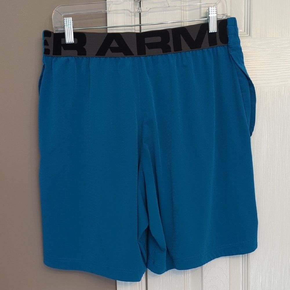 Under Armour Men's Aqua Blue Athletic Shorts - Picture 2 of 6